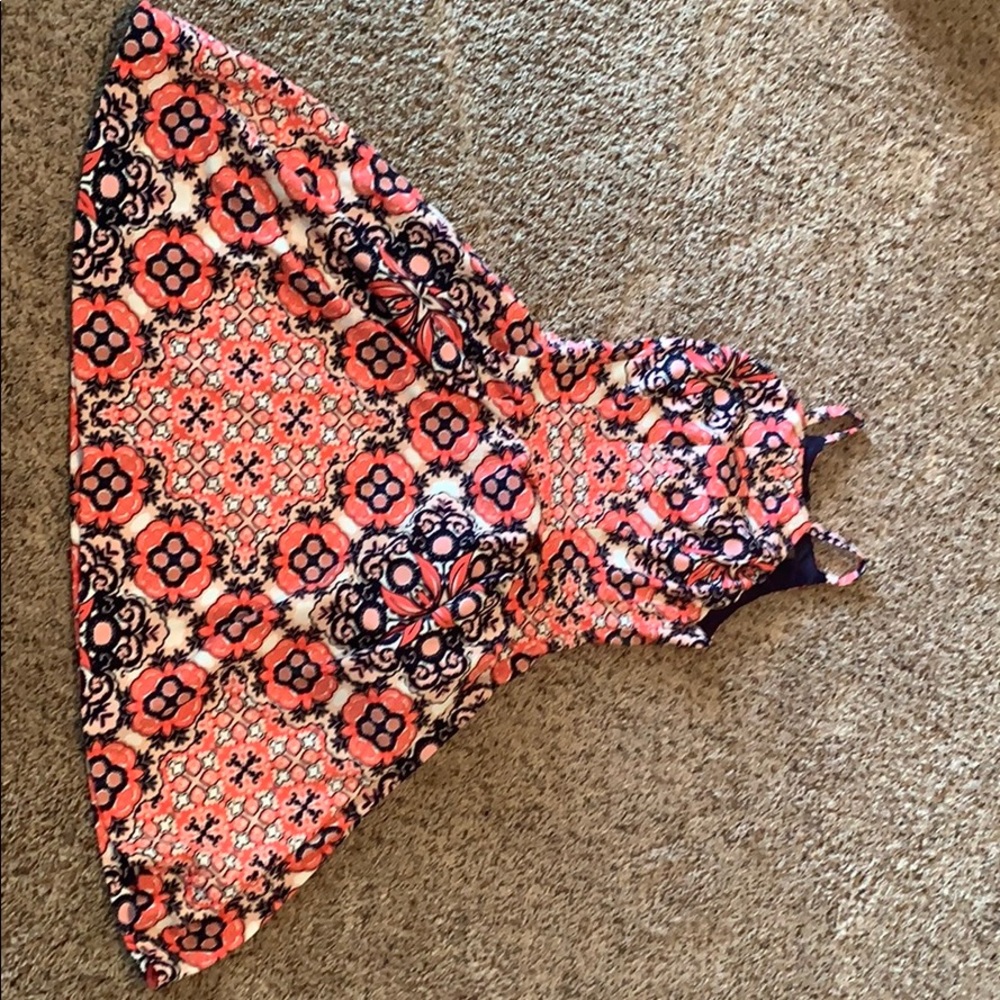 Vince Camuto Size 2 Dress